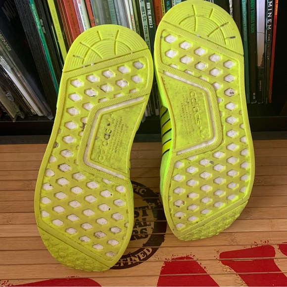 Adidas NMD_R1 V2 ‘Solar Yellow’ 7 - Picture 7 of 7